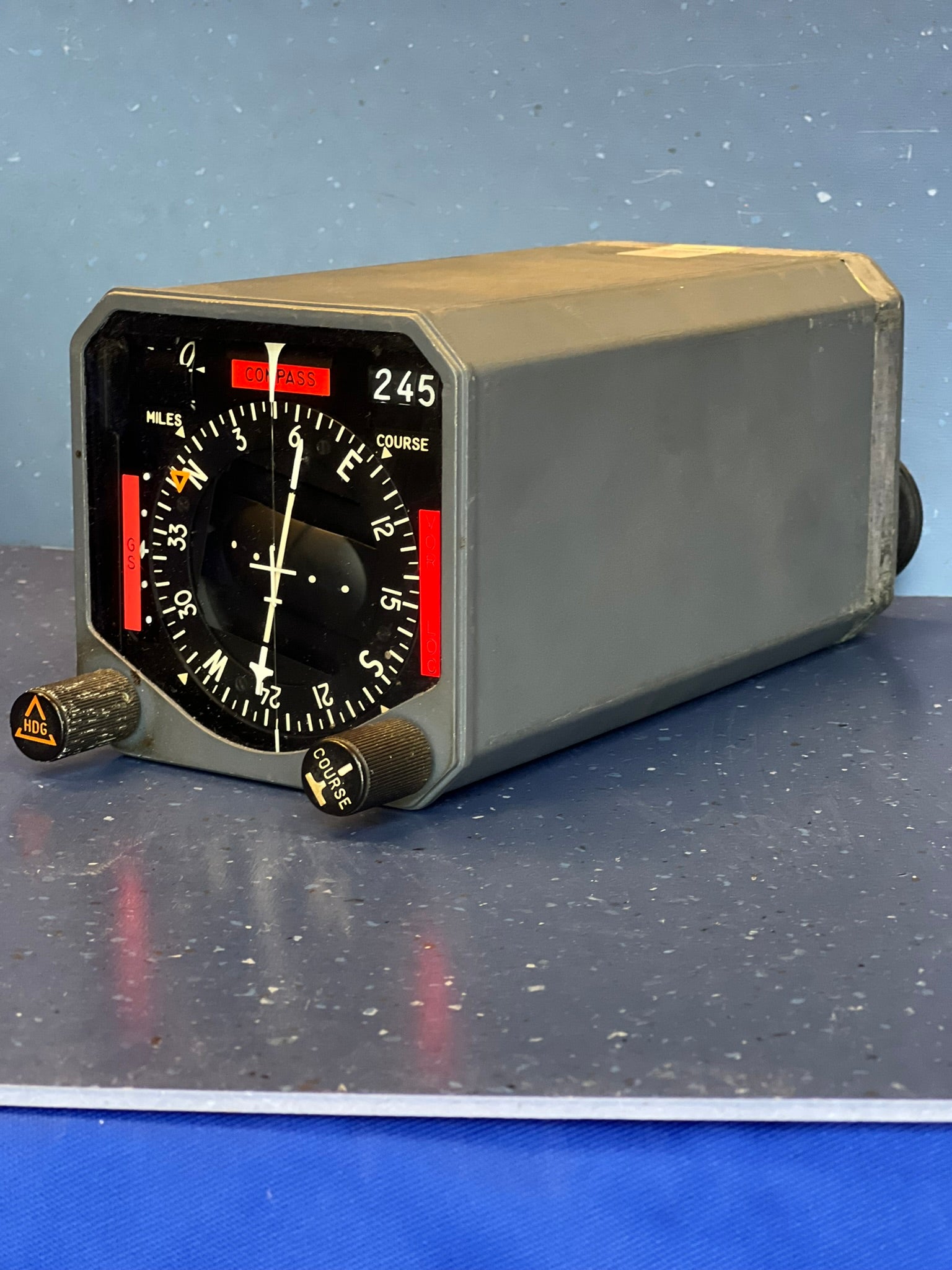 Classic 1990’s Horizontal Situation Indicator – Piece of Plane